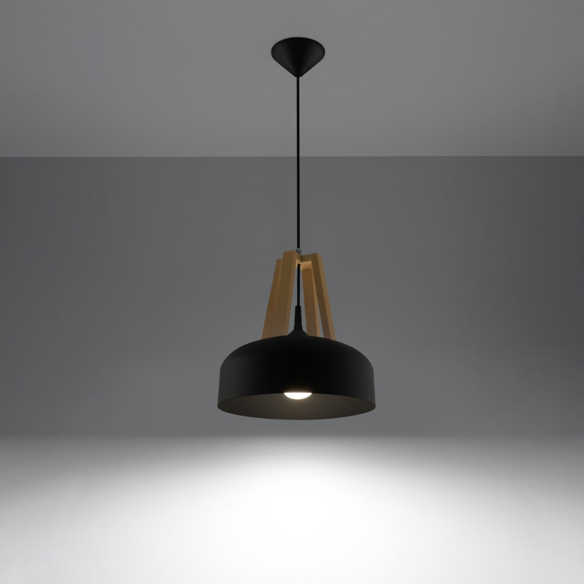 Pendellampe CASCO /naturligt træ