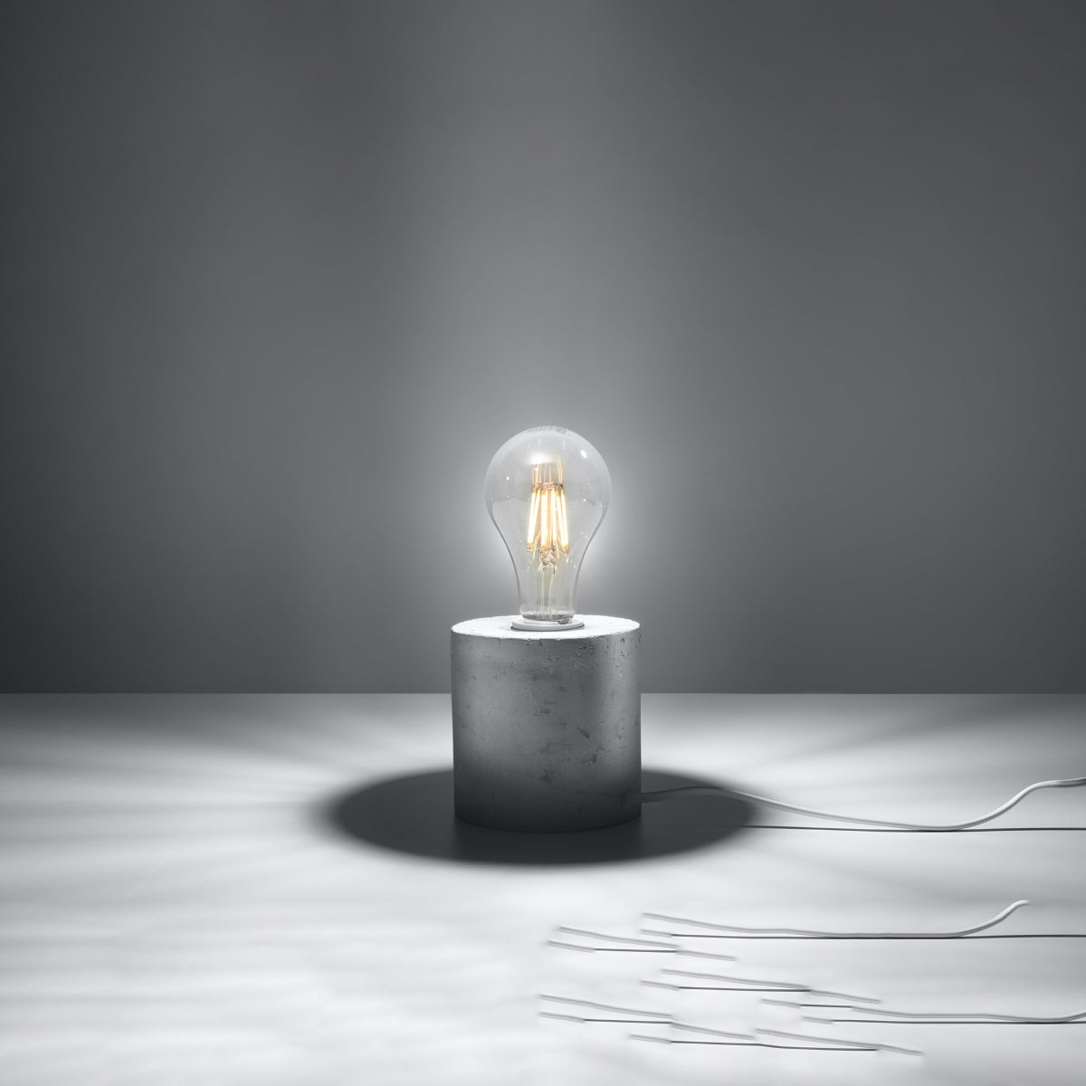 Bordlampe SALGADO beton - Hovedbillede