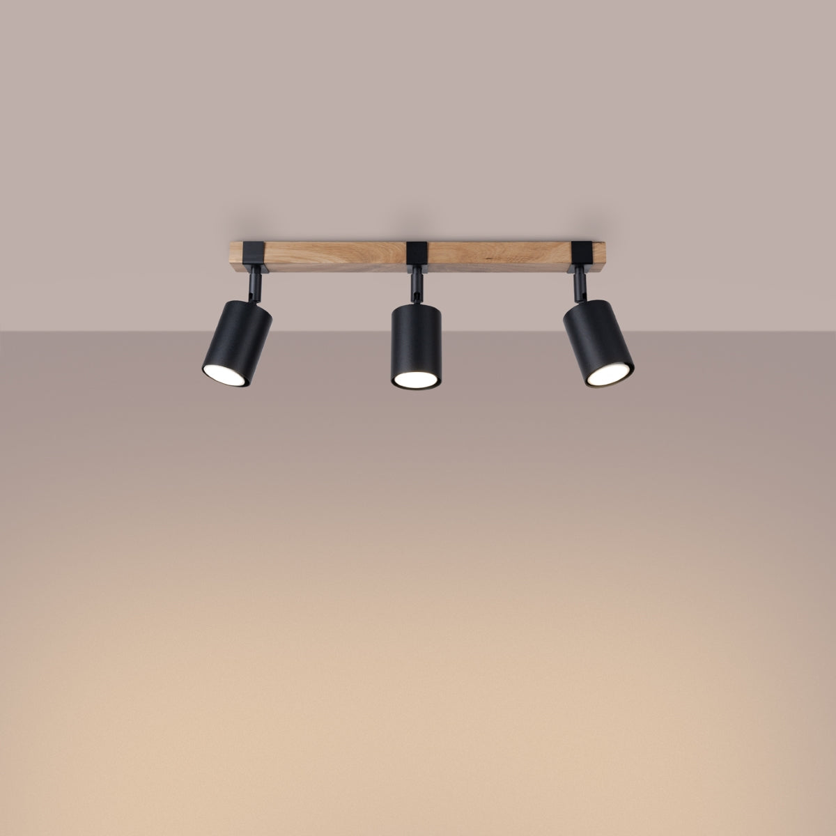 Loftslampe FAGER 3 sort - Hovedbillede