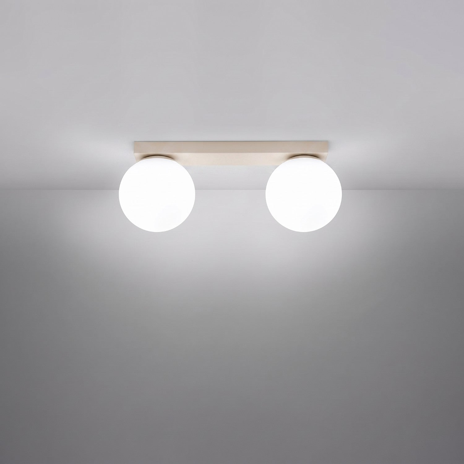Loftlampe YOLI 2 - Hovedbillede
