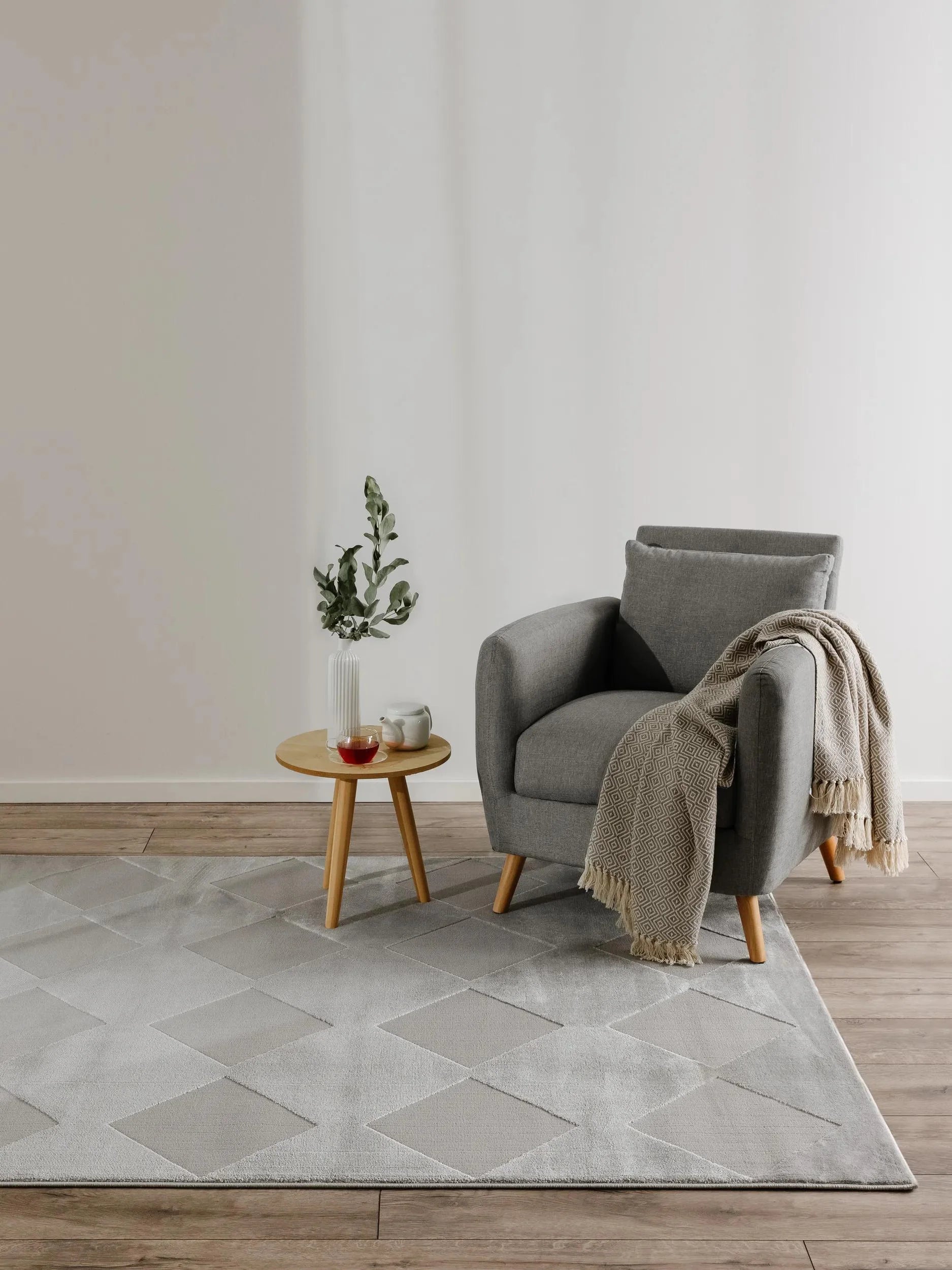 NOVA Lysegrå Tæppe - Hovedbillede