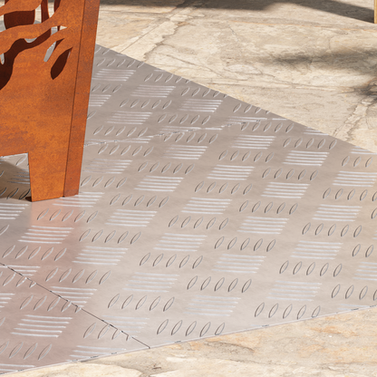 Checker Plader 4 Dele Sølv 60 X 50 Cm Aluminium